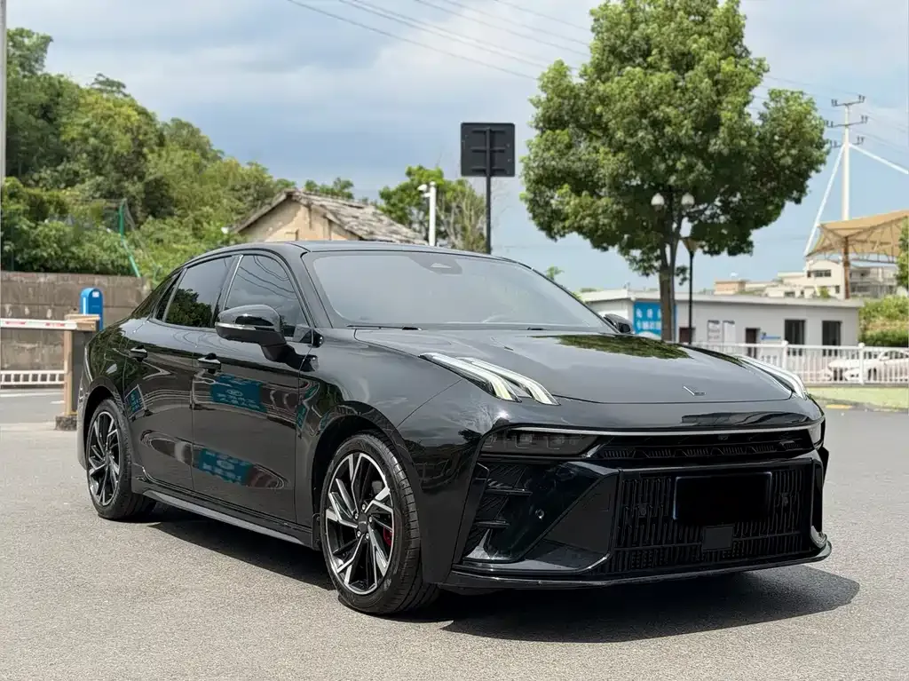 Lynk & Co 03 — фото 10