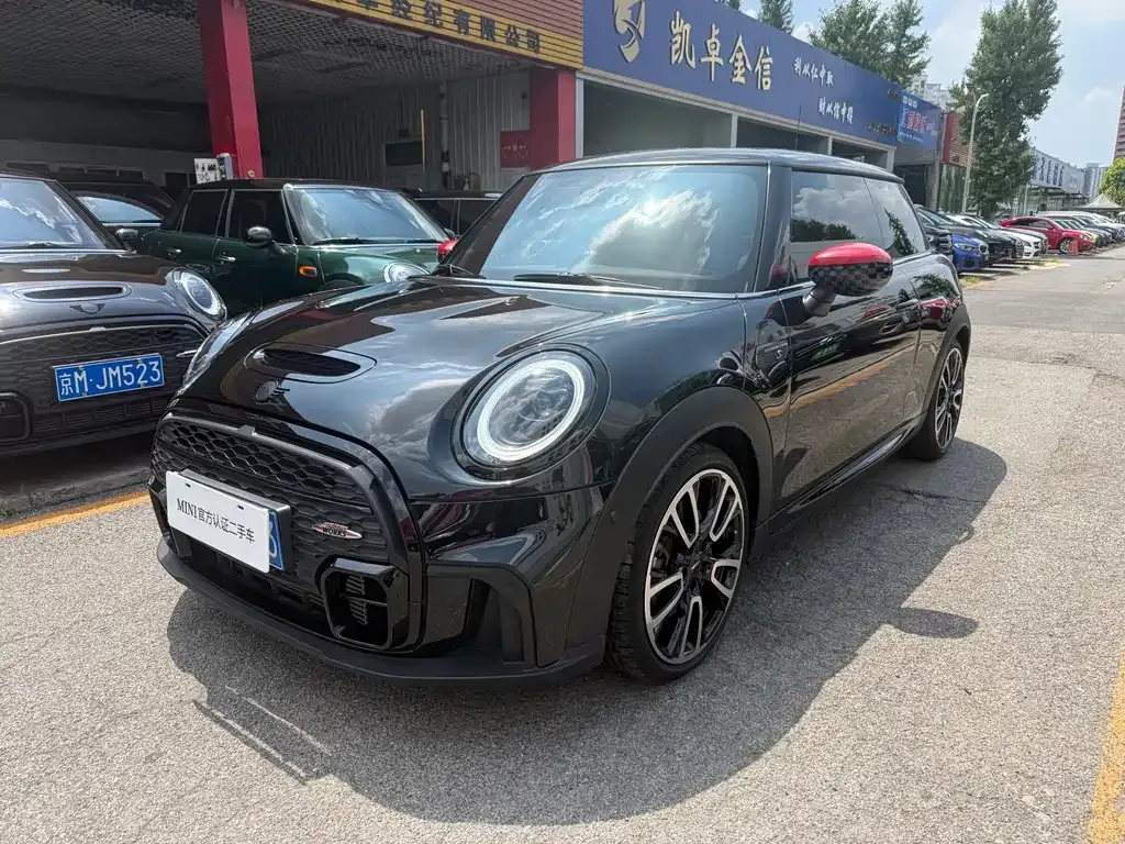 MINI Cooper (3-door) — фото 1