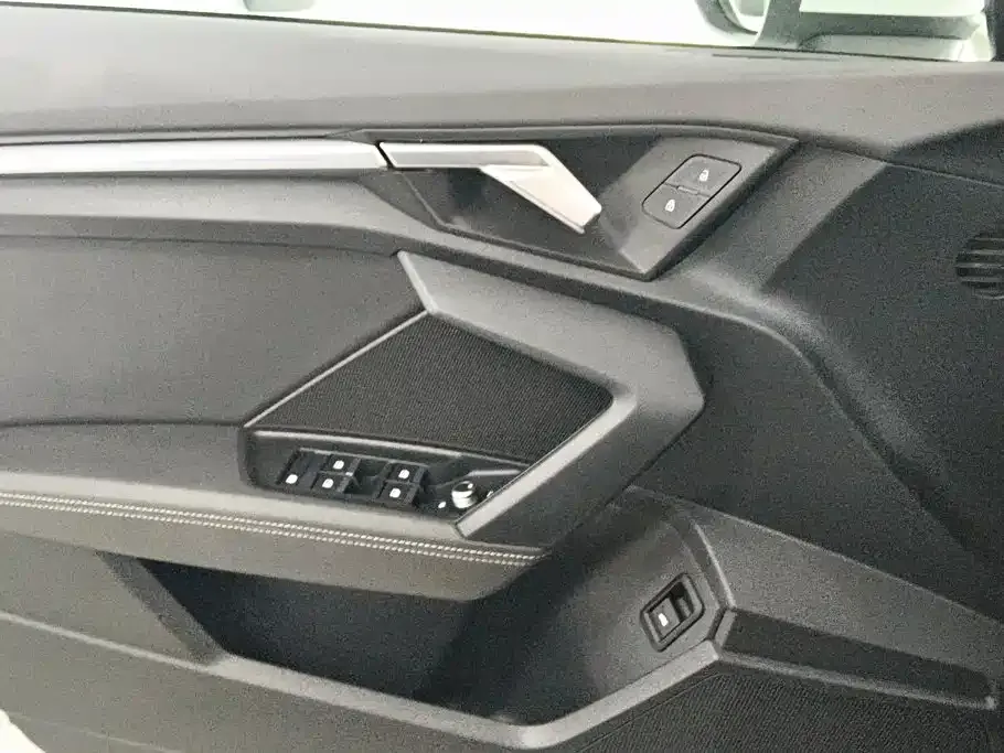 Audi A3 — фото 2