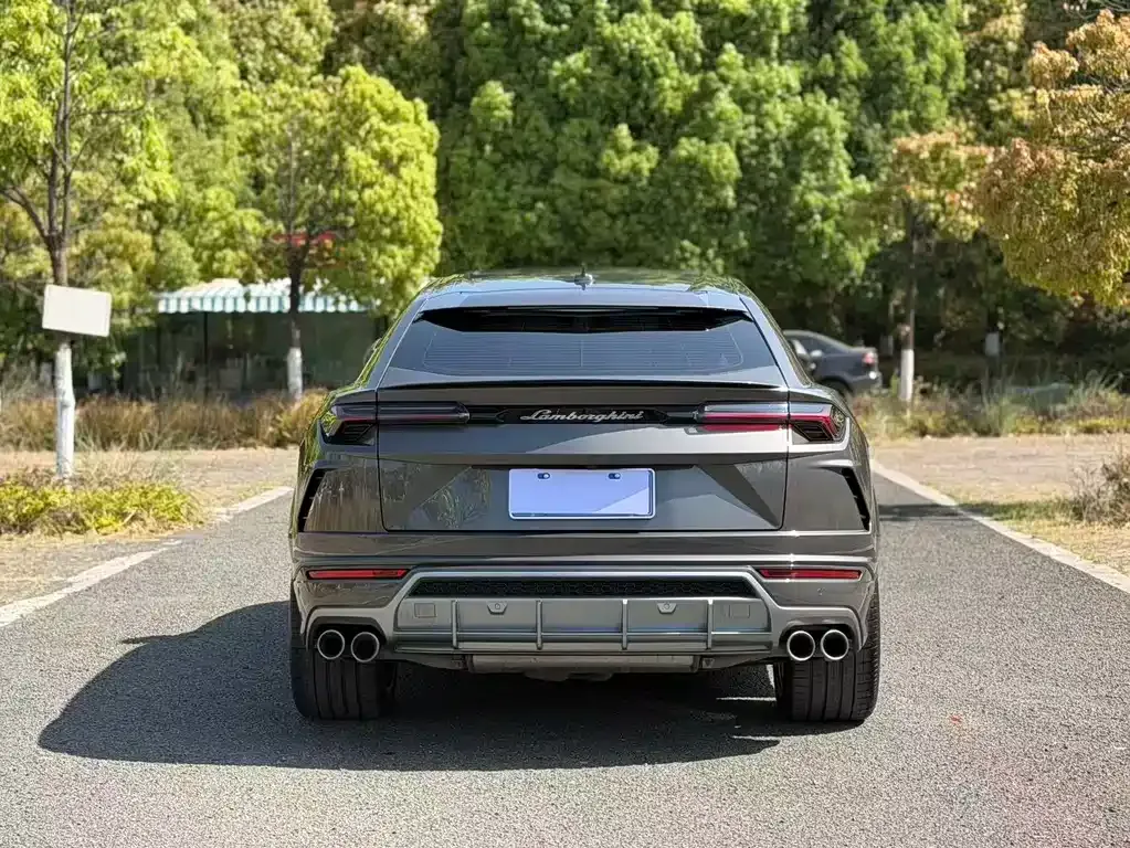 Lamborghini Urus — фото 2