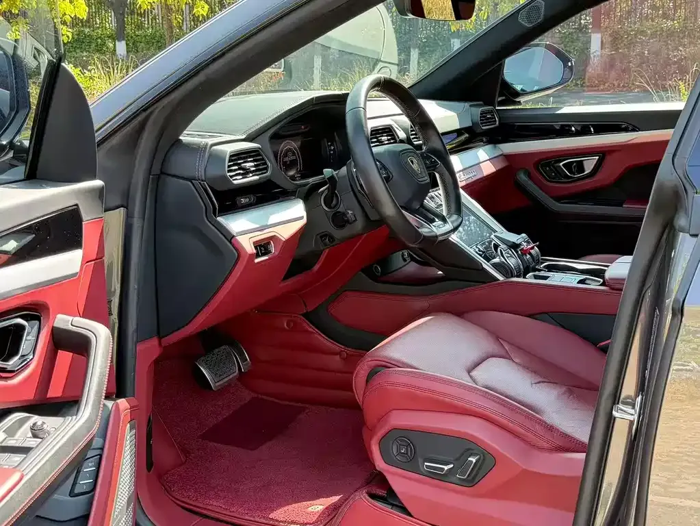 Lamborghini Urus — фото 8