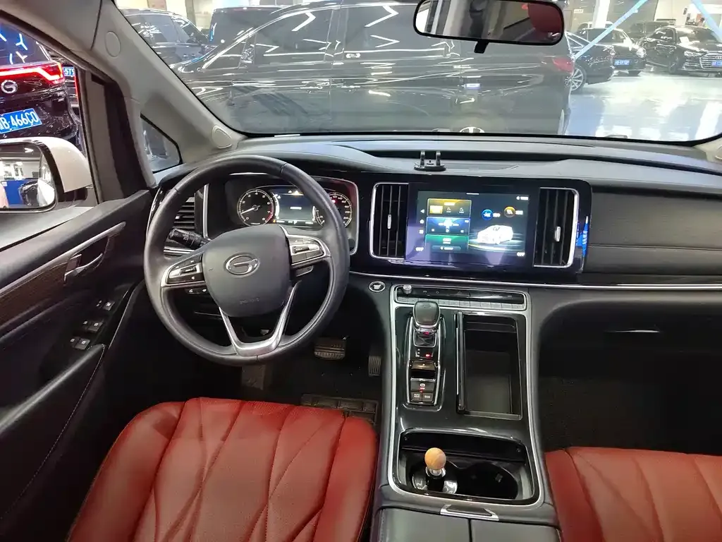 GAC Motor Trumpchi M8 — фото 10