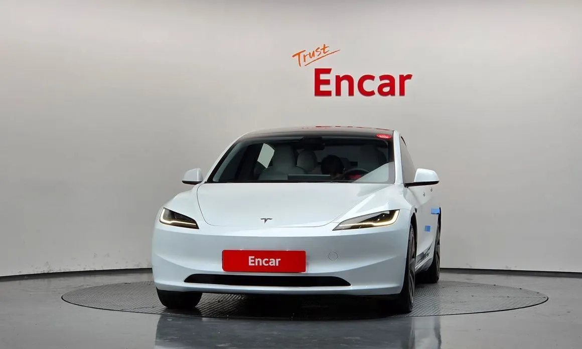 Tesla Model 3 — фото 3
