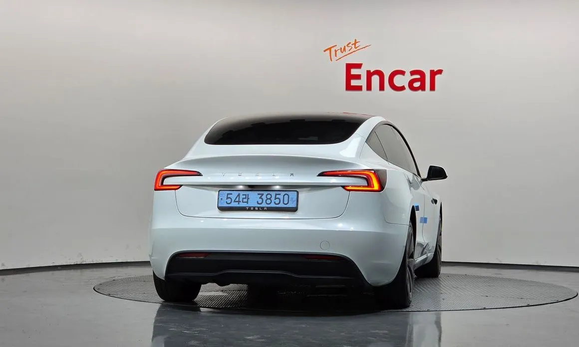 Tesla Model 3 — фото 2
