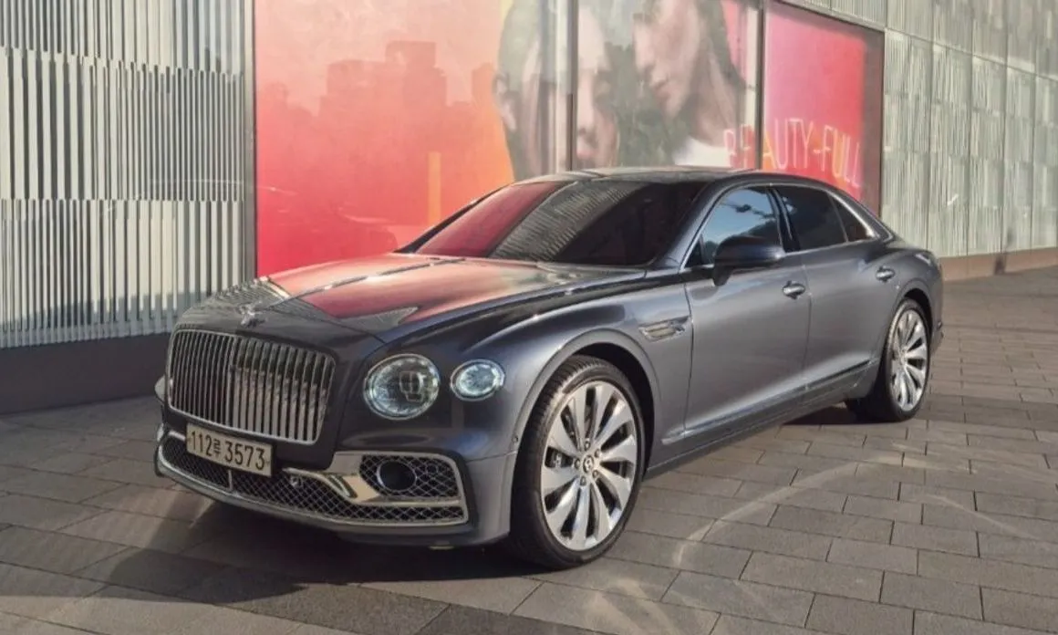 Bentley Flying Spur — фото 7