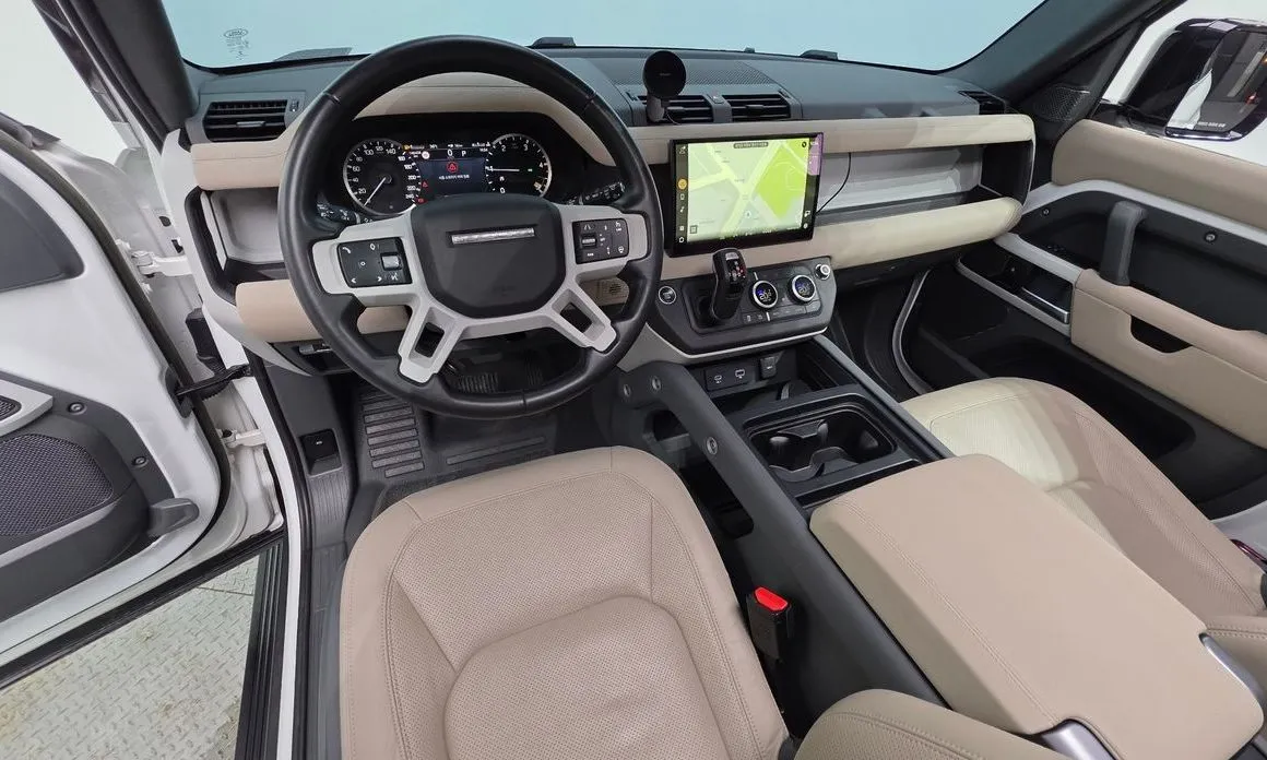 Land Rover Defender — фото 10