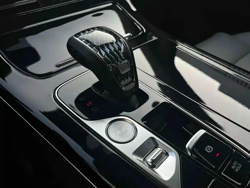 GAC Motor Trumpchi M8 — фото 9