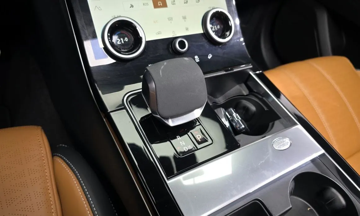 Land Rover Range Rover Velar — фото 4