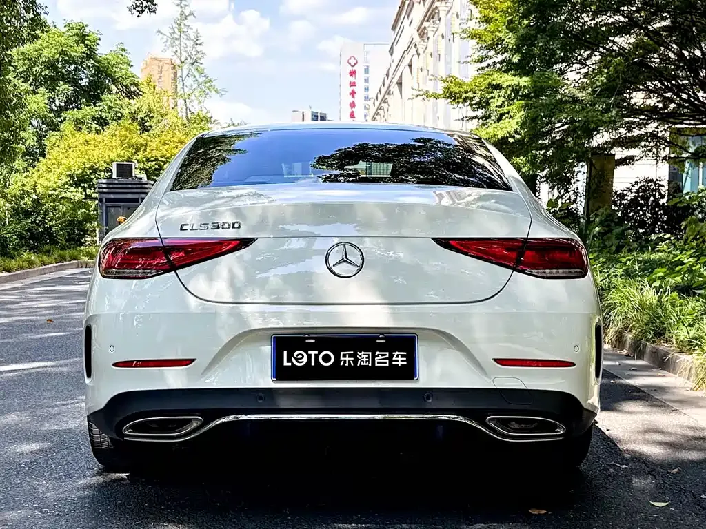 Mercedes-Benz CLS — фото 10