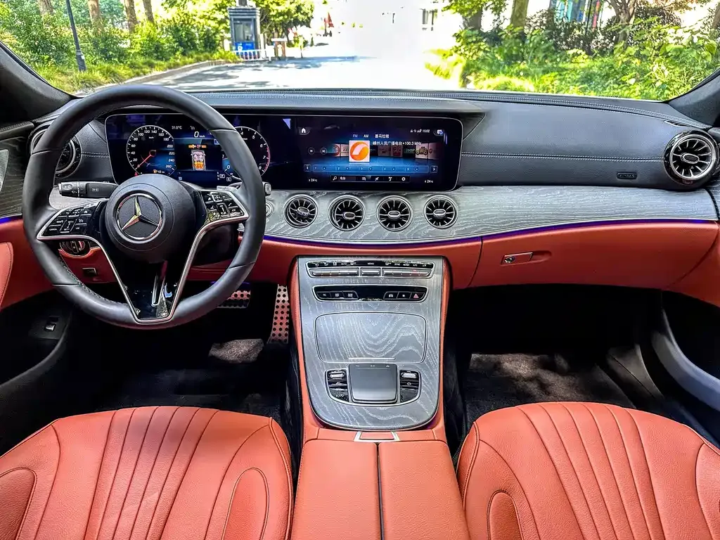 Mercedes-Benz CLS — фото 2