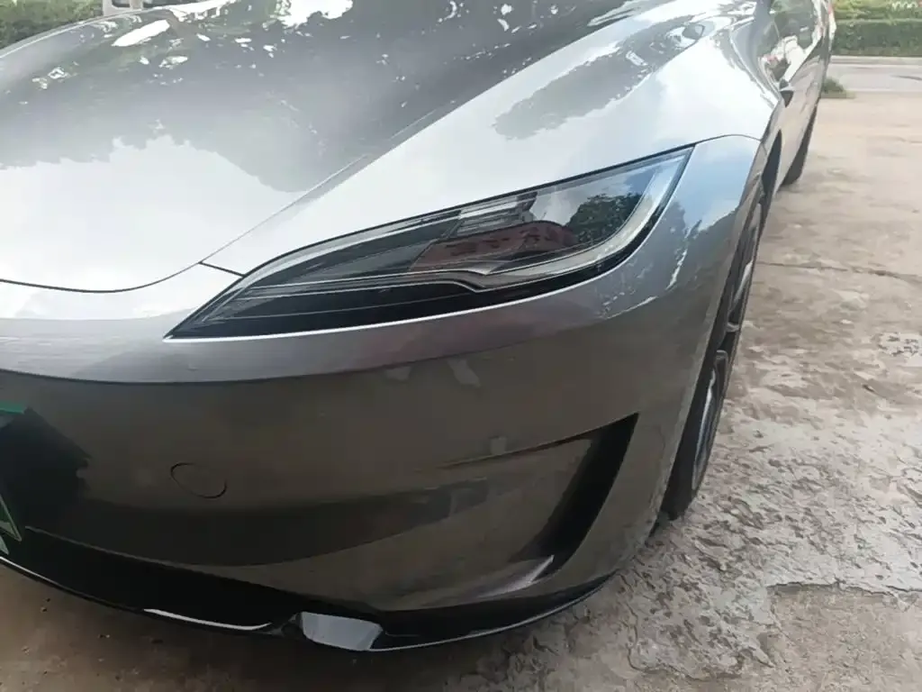 Tesla Model 3 — фото 7