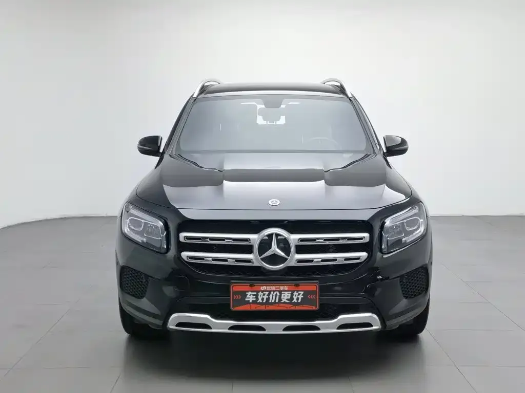 Mercedes-Benz GLB — фото 10