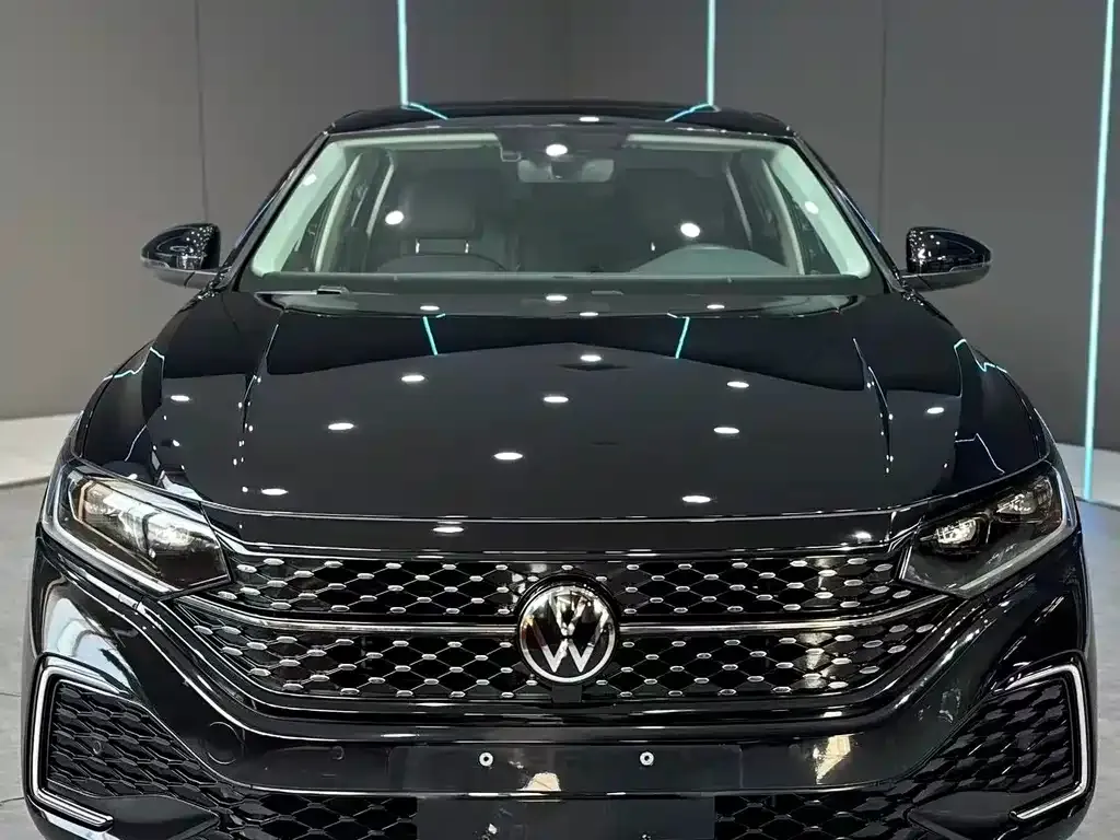 Volkswagen Passat — фото 8