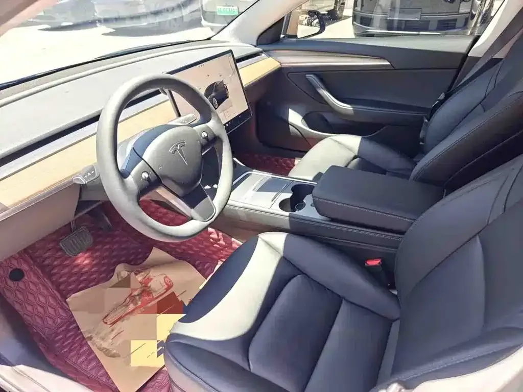 Tesla Model 3 — фото 6
