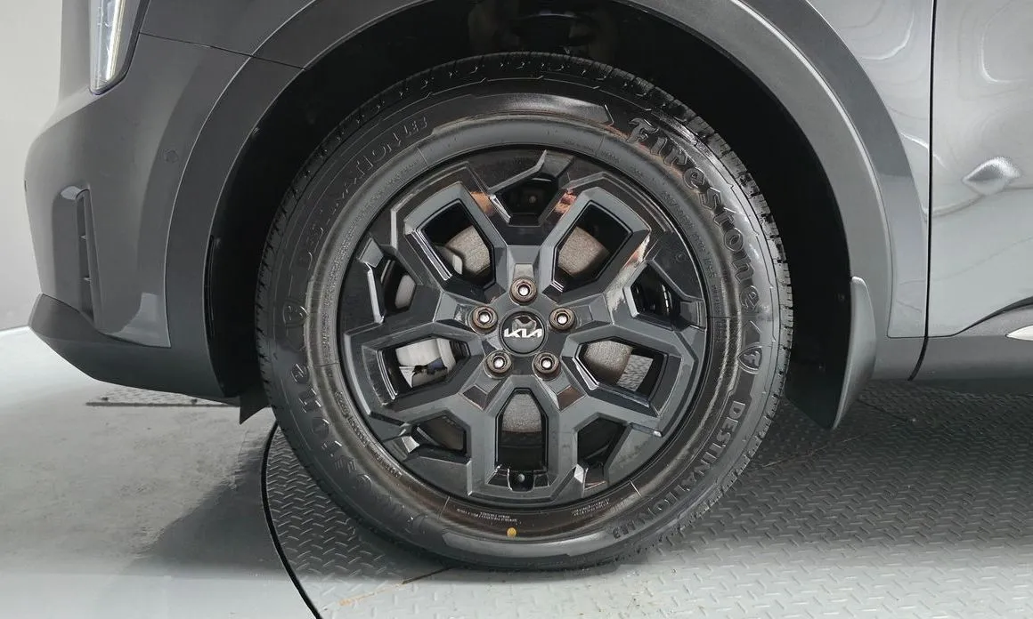 Kia Sorento — фото 8