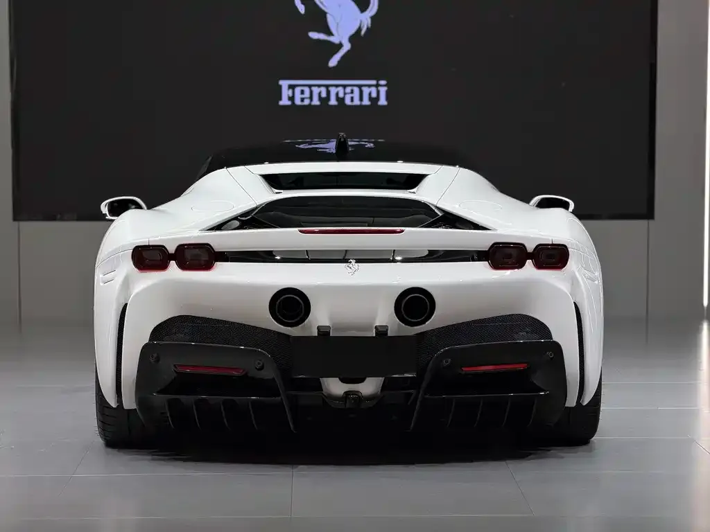 Ferrari SF90 — фото 3