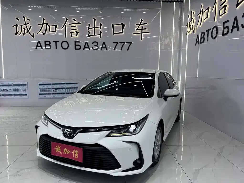 Toyota Corolla — фото 1