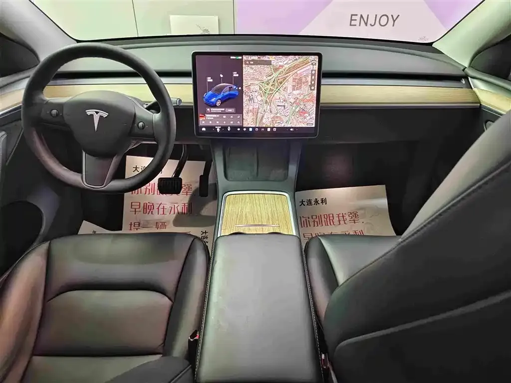 Tesla Model Y — фото 6