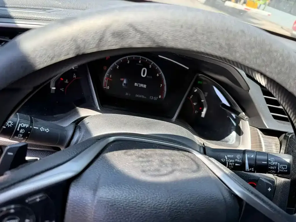 Honda Civic — фото 5