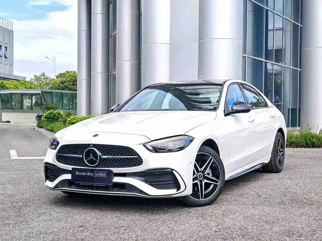 Mercedes-Benz C-Class — фото 1