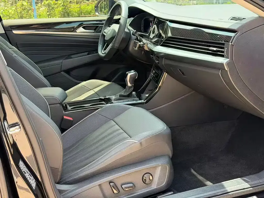 Volkswagen Passat — фото 5