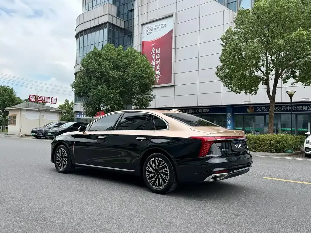 Hongqi H5 — фото 2