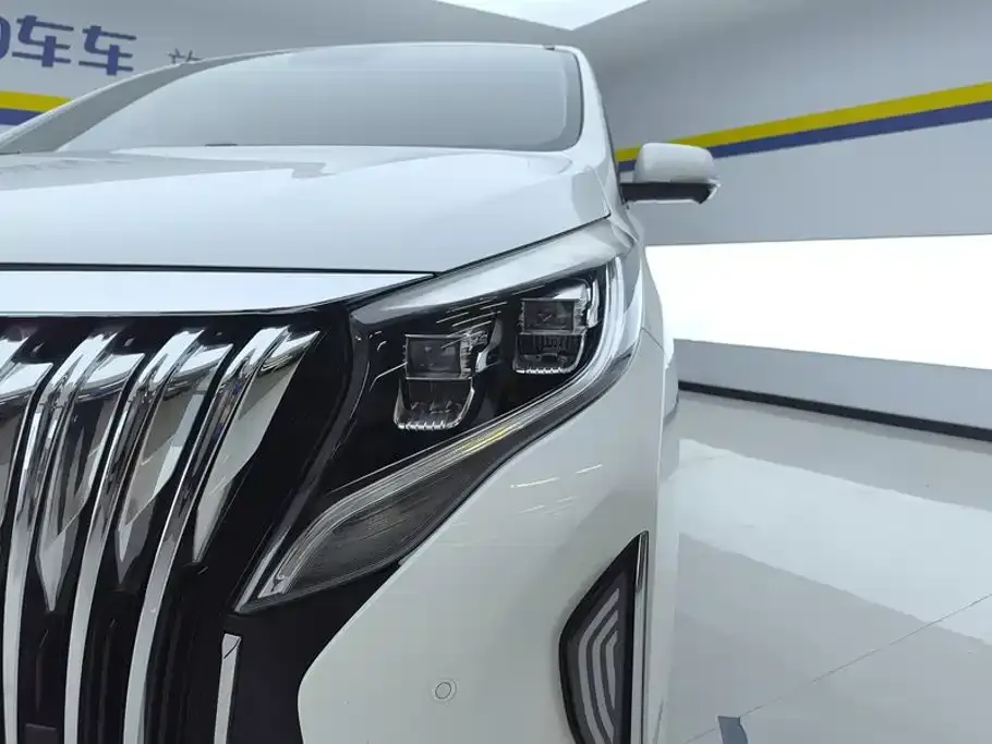GAC Motor Trumpchi M8 — фото 8