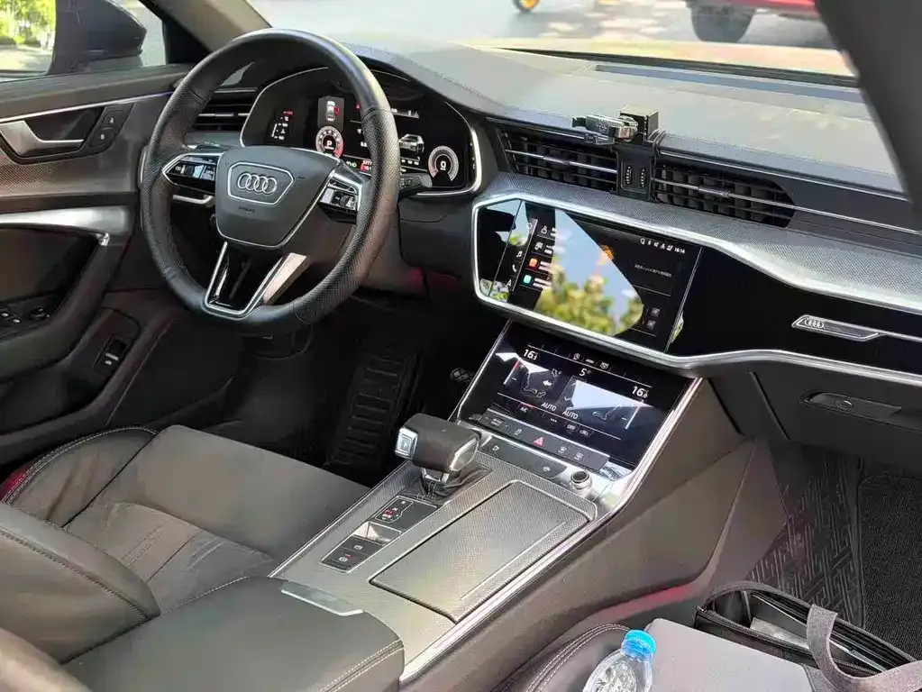 Audi A6L — фото 5