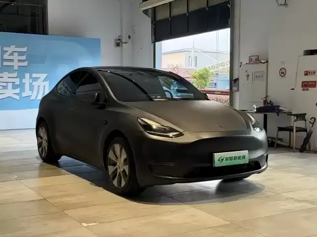 Tesla Model Y — фото 3