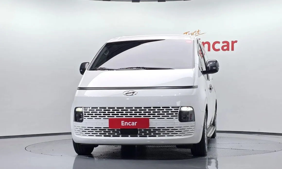 Hyundai Staria — фото 2