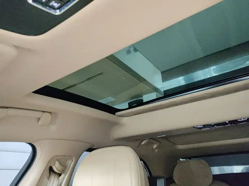 Bentley Flying Spur — фото 2