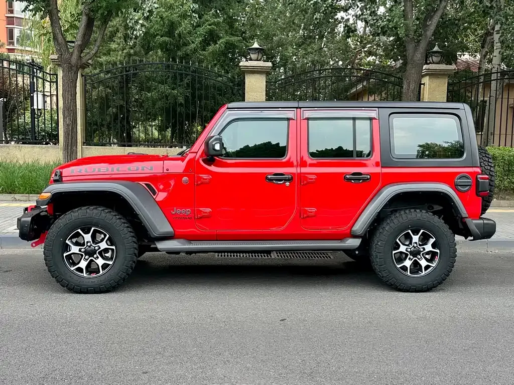 Jeep Wrangler — фото 9