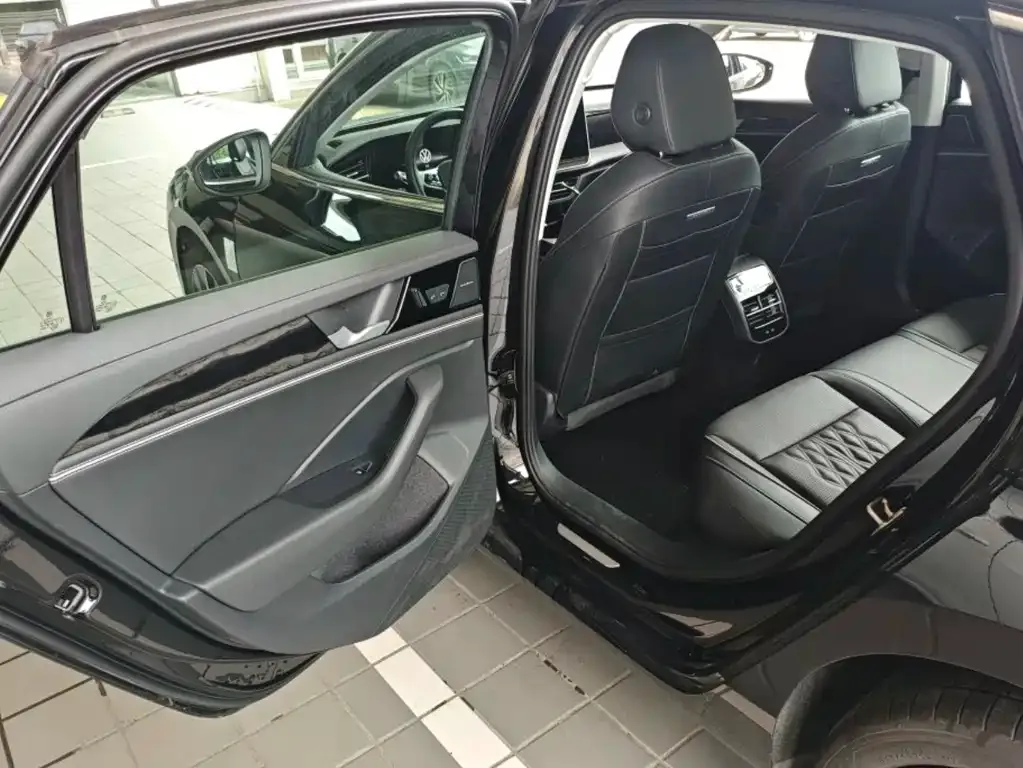 Volkswagen Magotan — фото 2