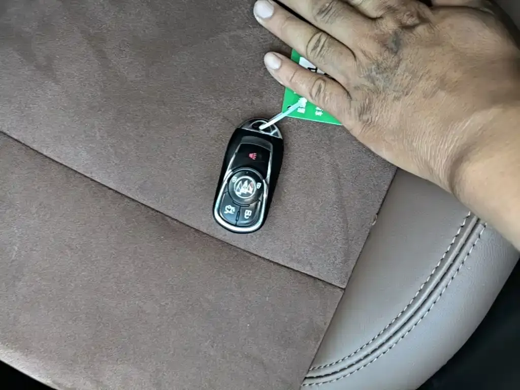 Buick Regal — фото 10