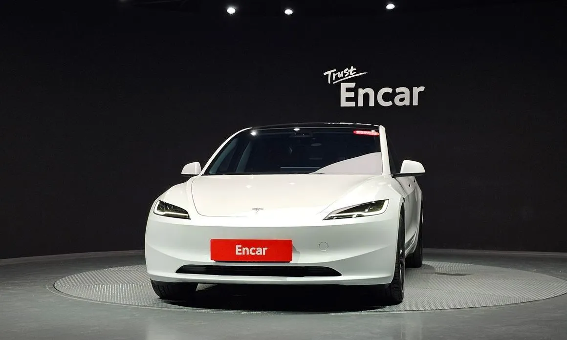 Tesla Model 3 — фото 2