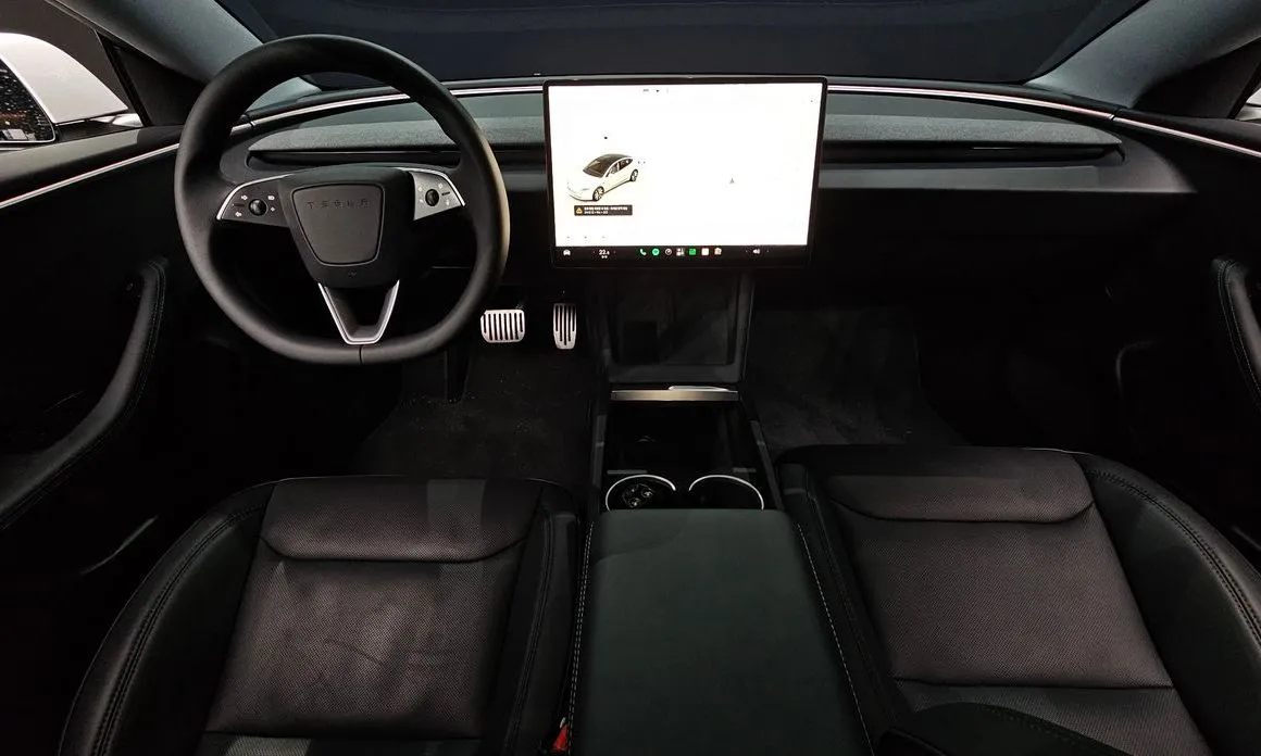 Tesla Model 3 — фото 3