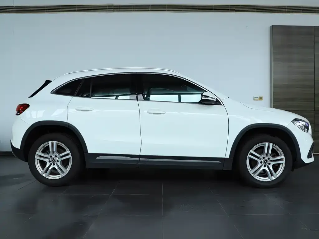 Mercedes-Benz GLA — фото 3
