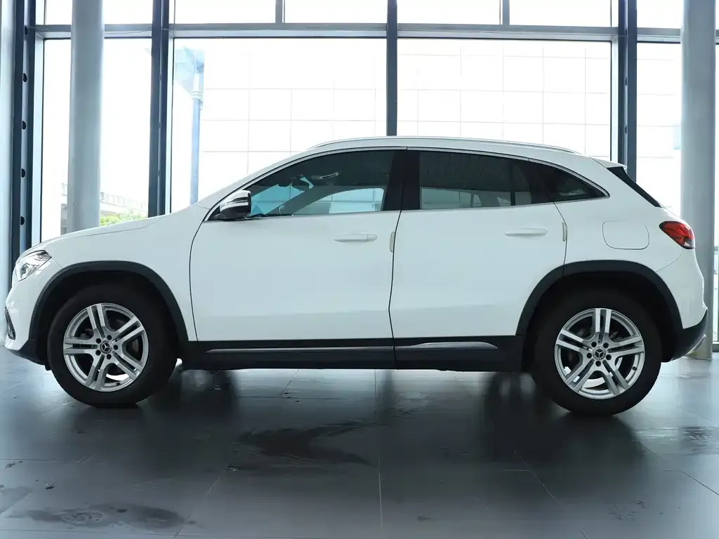 Mercedes-Benz GLA — фото 5
