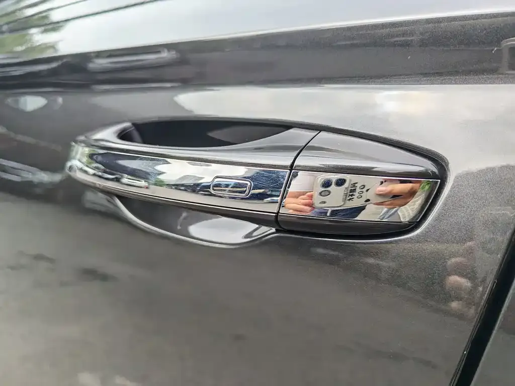 Volkswagen Tharu — фото 2