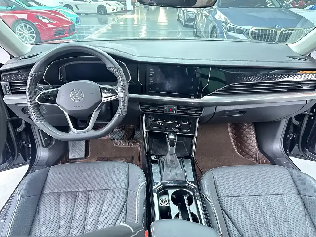Volkswagen Passat — фото 8