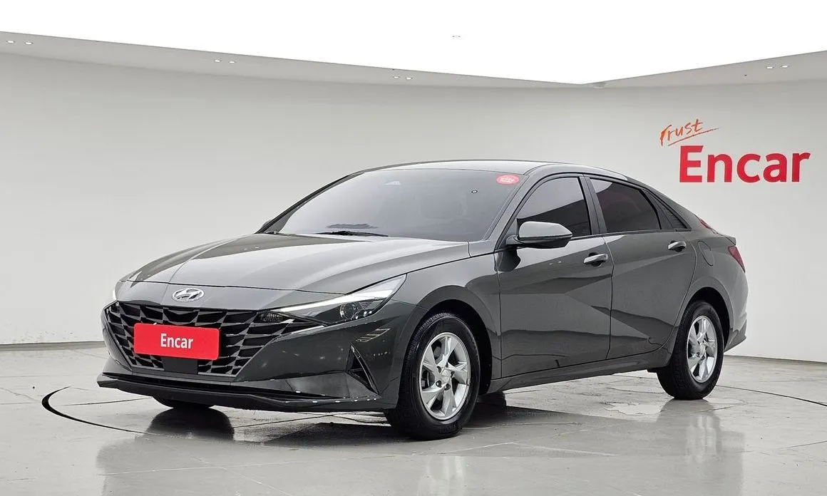 Hyundai AVANTE — фото 1