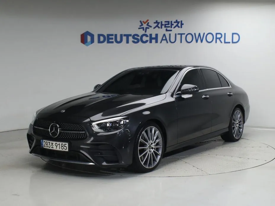 Mercedes-Benz E-Class — фото 1