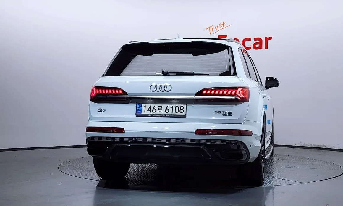Audi Q7 — фото 3