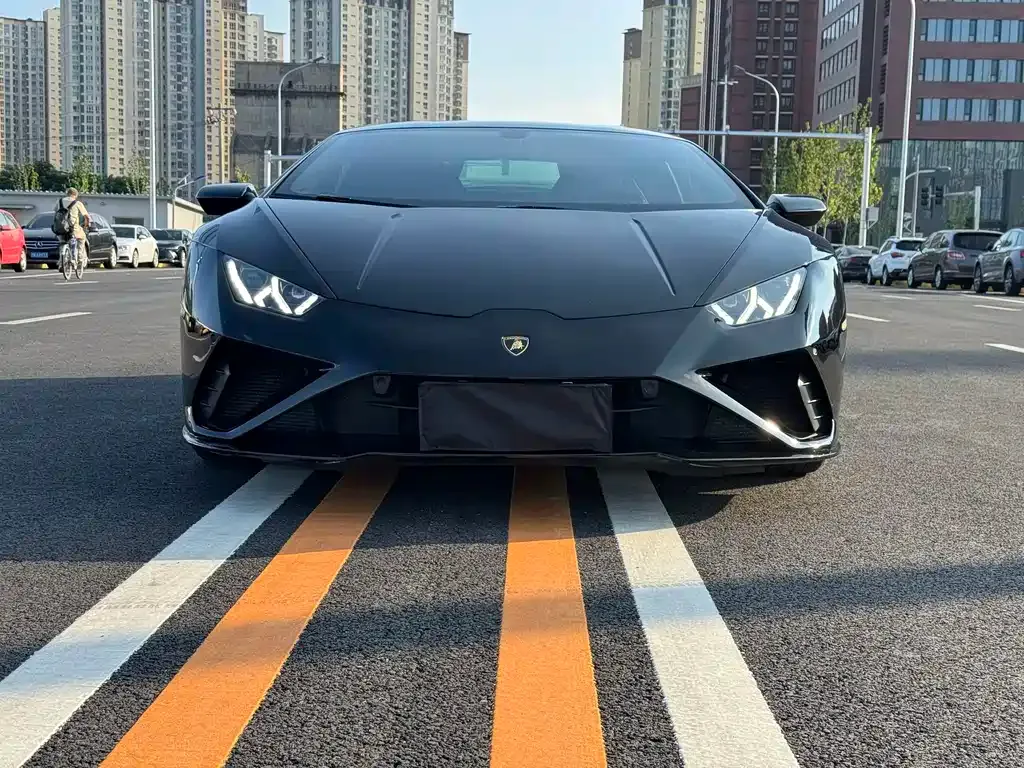 Lamborghini Huracan — фото 10
