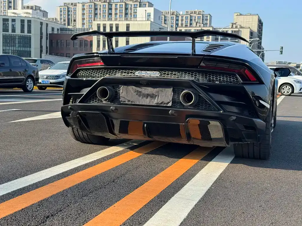 Lamborghini Huracan — фото 8