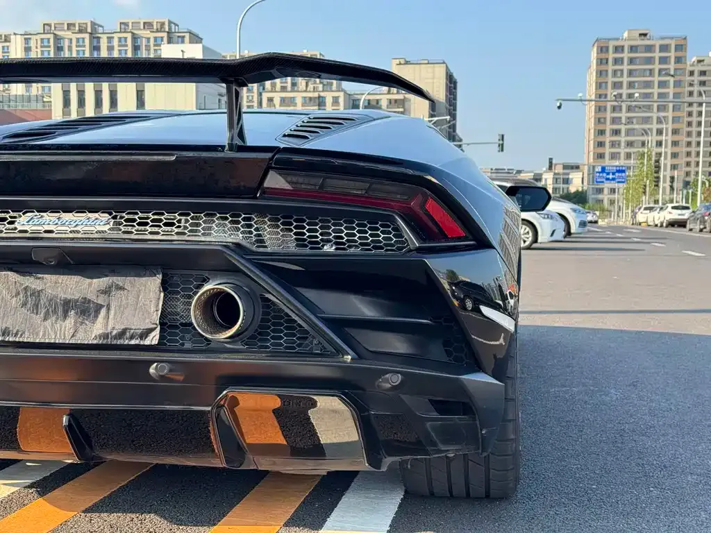 Lamborghini Huracan — фото 5