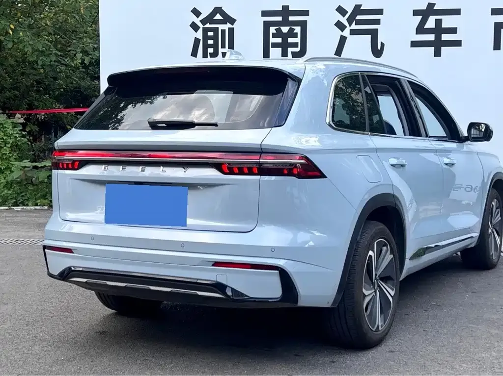 Geely Xingyue L — фото 8