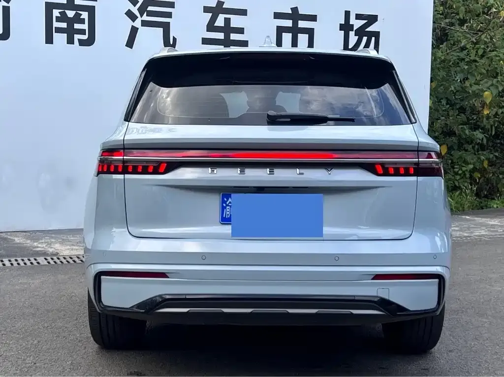 Geely Xingyue L — фото 9