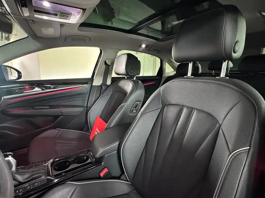 Volkswagen Passat — фото 7