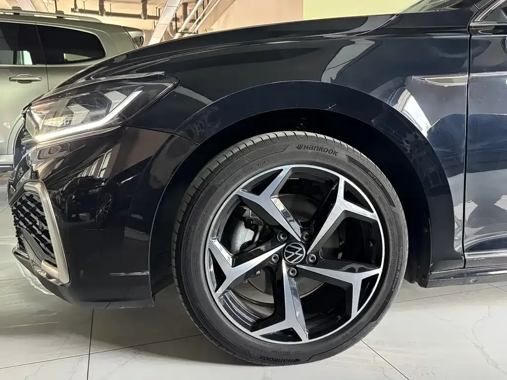 Volkswagen Passat — фото 4